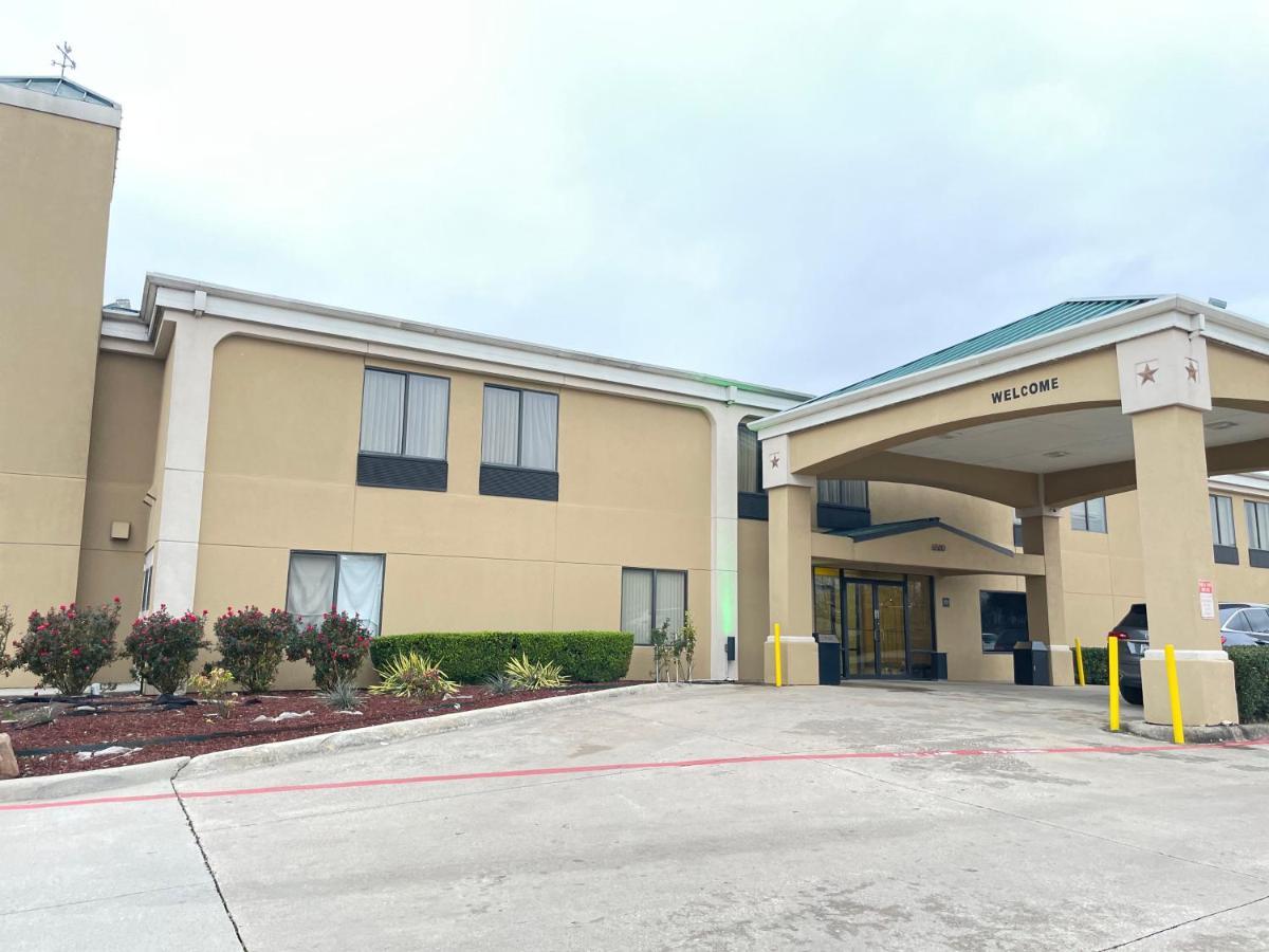 Super 8 By Wyndham Fort Worth Downtown South Bagian luar foto