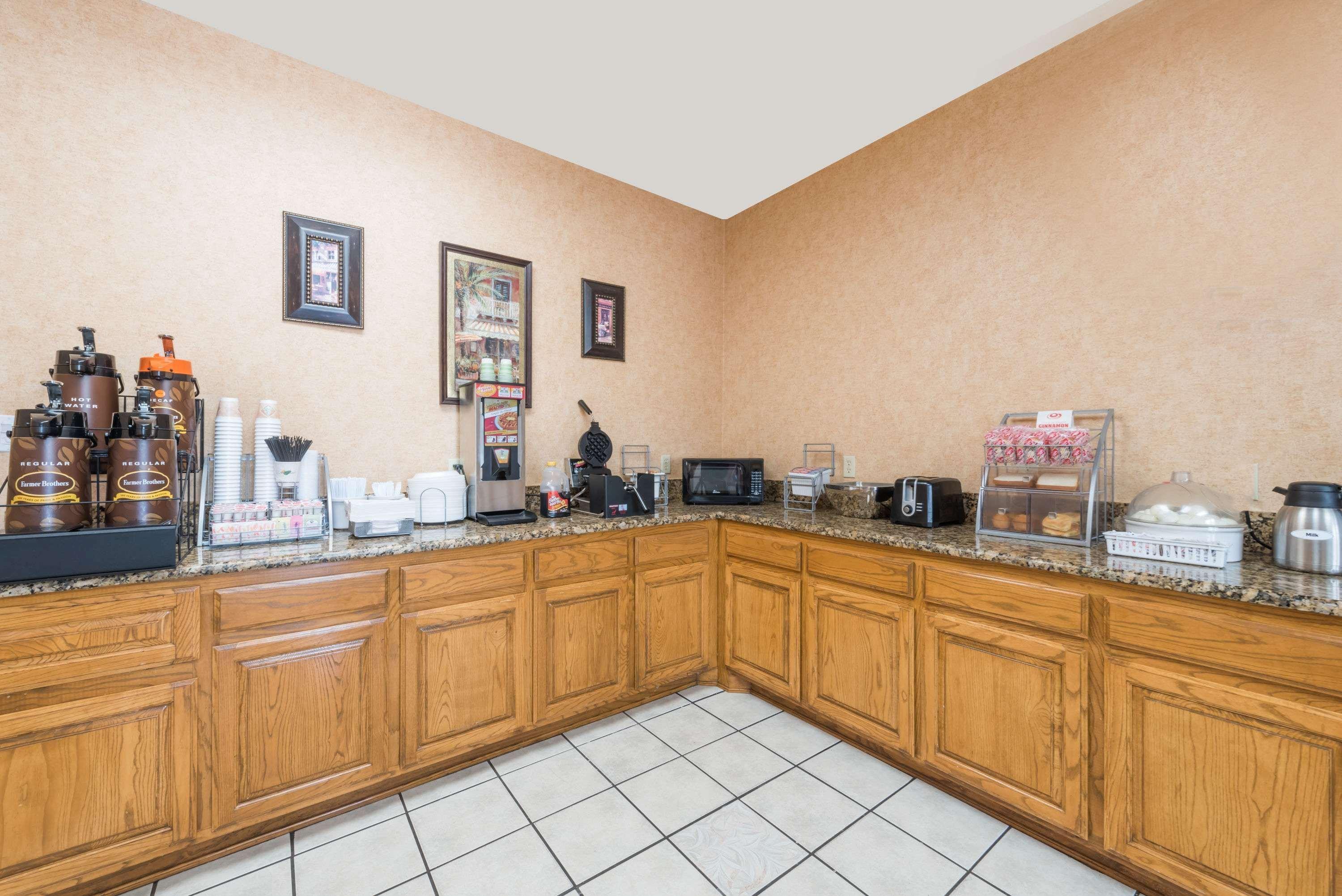 Super 8 By Wyndham Fort Worth Downtown South Bagian luar foto